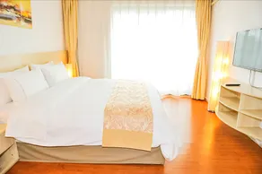 Eastern Garden Service Apartment - Image 2
