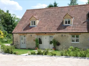 The Long Barn - Image 5