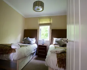 Lovely 3-bed Cottage in Ely - Image 3