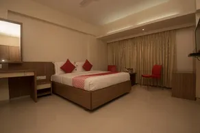 Hotel Kuber Hospitality by OYO Rooms - Image 2