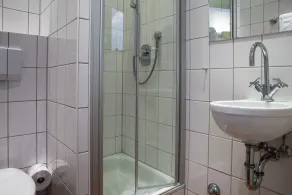 Romantikhotel Der Rebstock - Image 4