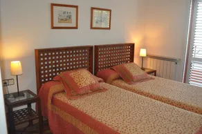 Girona Apartments - Image 2