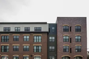 1 BR Apt near Downtown with Laundry by Frontdesk - Image 4