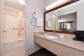Best Western Airport Inn - Image 3