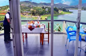 See Lake Resort - Image 4