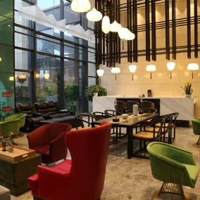 Excemon Yulan Hotel - Image 4