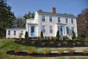 2 River Road Inn & Cottages - Image 5