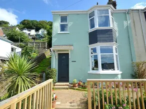 Peaceful Holiday Home in Kingswear Devon With Terrace - Image 5