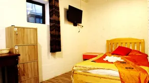 Z's Hostel @ Tha Phae Gate - Image 3