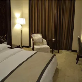 Siya Hotel - Image 5