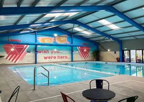 Spacious 2 bed holiday home entertainment on site - Image 2