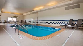 SureStay Hotel by Best Western Blackwell - Image 3