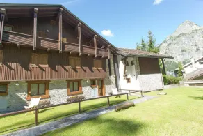 JOIVY Courmayeur Imperial Suite Home Plangorret - Image 3
