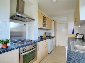 Cozy Holiday Home in Widemouth Bay With Large Garden - Image 2