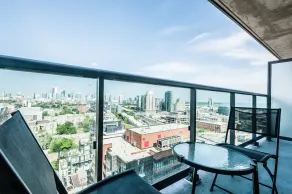 Life Suites Soho 2 Bed - 2 Bath CN Tower View - Image 4
