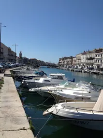 Villa With 3 Bedrooms in Sète, With Wonderful sea View, Pool Access, E - Image 4