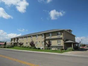 The Landmark Inn & Suites - Image 4