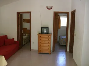 Tidy bungalow with a covered terrace, in the Aragon region - Image 3