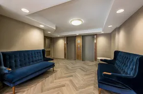 Global Luxury Suites at Monroe - Image 5