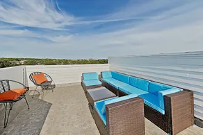 Lavish Eastside W/ Private Rooftop Deck 2 Bedroom Condo - Image 5