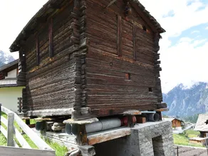 Chalet Weekend - Image 4