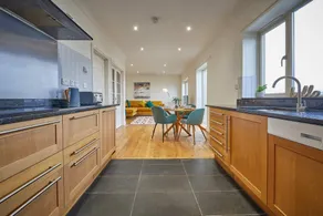 Host Stay Strathview - Image 4