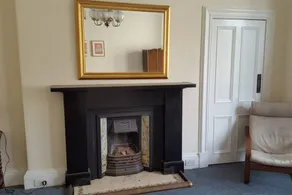 3 Bedroom City Flat in Edinburgh - Image 3
