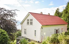 Nice Home in Brekke With Wifi and 5 Bedrooms - Image 4