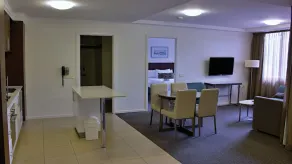 Pacific Suites Canberra - Image 5