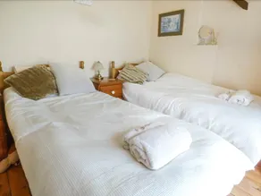 Croft Cottage - Image 2