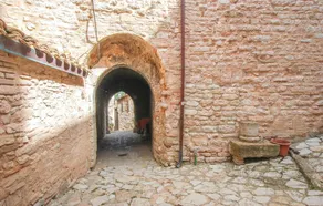 Beautiful Home in Caldarola With Wifi and 3 Bedrooms - Image 5