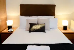 Annandale Court Serviced Apartments - Image 2