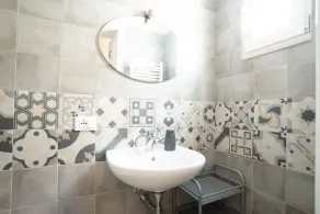 Sun House Rooms - Image 4