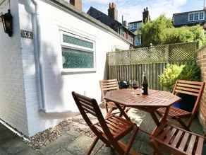 Lily Cottage - Image 2