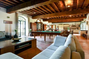 Tigli Apartment With two Bedrooms and one Bathroom on the Second Floor With 4 Metre Glass Window Apartment 6 - Image 2