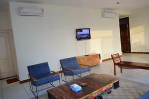 Vehomes Spacious Condo in Greater Noida - Image 2