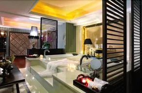 Narada Hotel Jinhua - Image 3