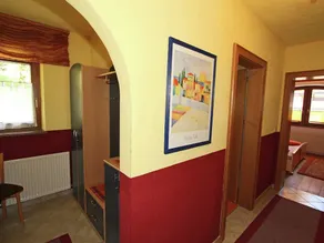 Luxurious Apartment in Hart im Zillertal With Mountain View - Image 3