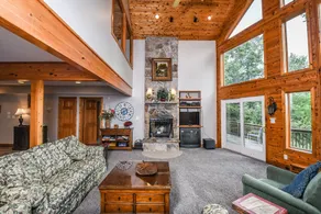 American Dream- 5 bedroom dog-friendly with hot tub, pool table and more! - Image 3