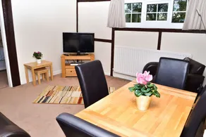 Wrenbury Mill Apartment - Image 5