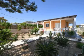 Art Garden house - 500m from the Beach - Image 3