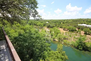Gruene Vista On The Guadalupe 4 Bedroom Home - Image 3