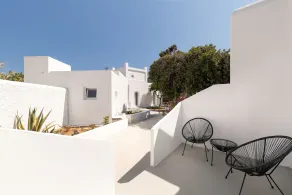 Faos Exclusive Suites - Image 2