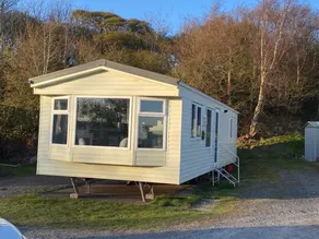 2 Bedroom Static Caravan near the lake - Image 5