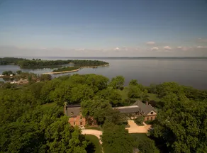 Great Oak Manor - Image 5