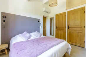 Lodges Park Castellet Provence - Image 4