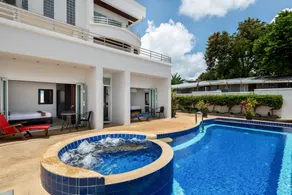 Sky Pool Villa - Image 2