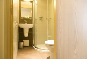 Rose Park Hotel - Image 4