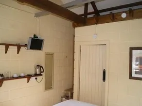 The White Hart - Image 3