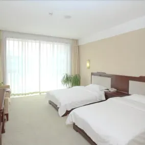 Purpureus Hot Spring Villa - Image 3